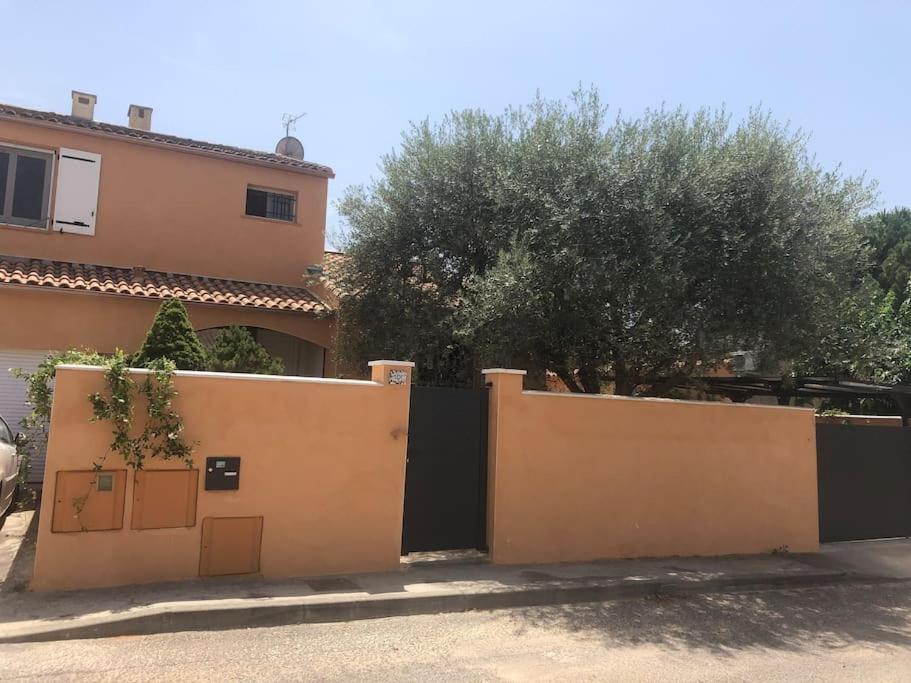 Villa Jolie Villa, Piscine, 10min Centre Ville, Wifi *
